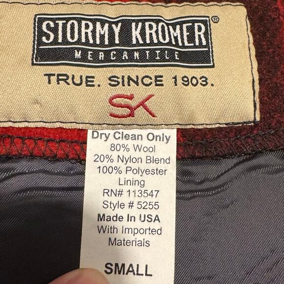 Stormy Kromer Red Black Plaid Wool Blend Vest Womens Size Small Pockets Snaps - Picture 2 of 9